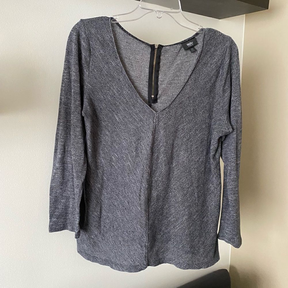 Grey V-Neck Long Sleeve Sweater with Back Zipper Detail Size Large